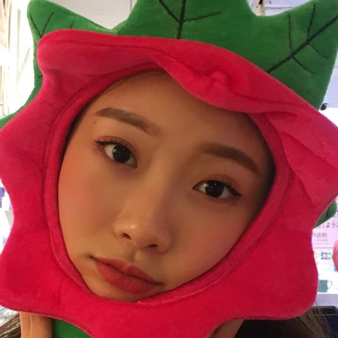 甜甜爱穿搭