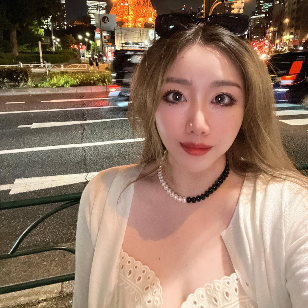 杨粘粘