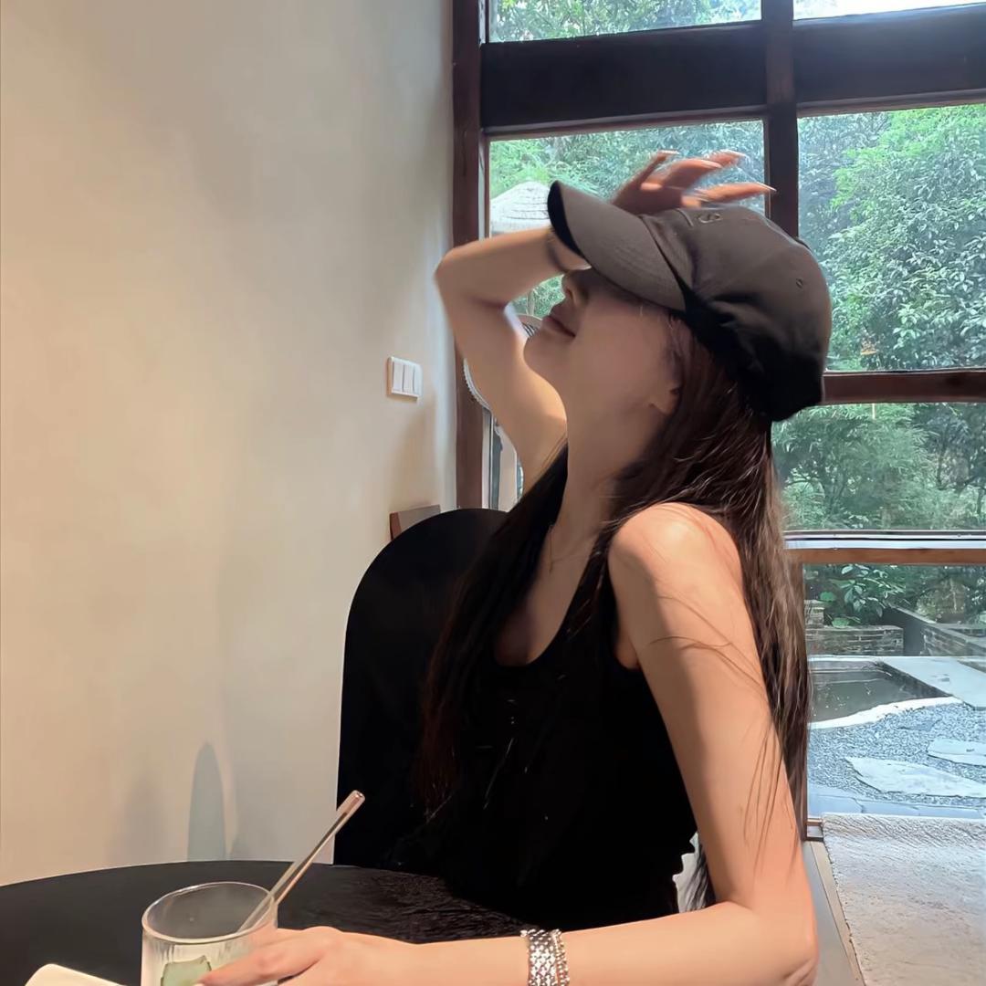 毛毛.