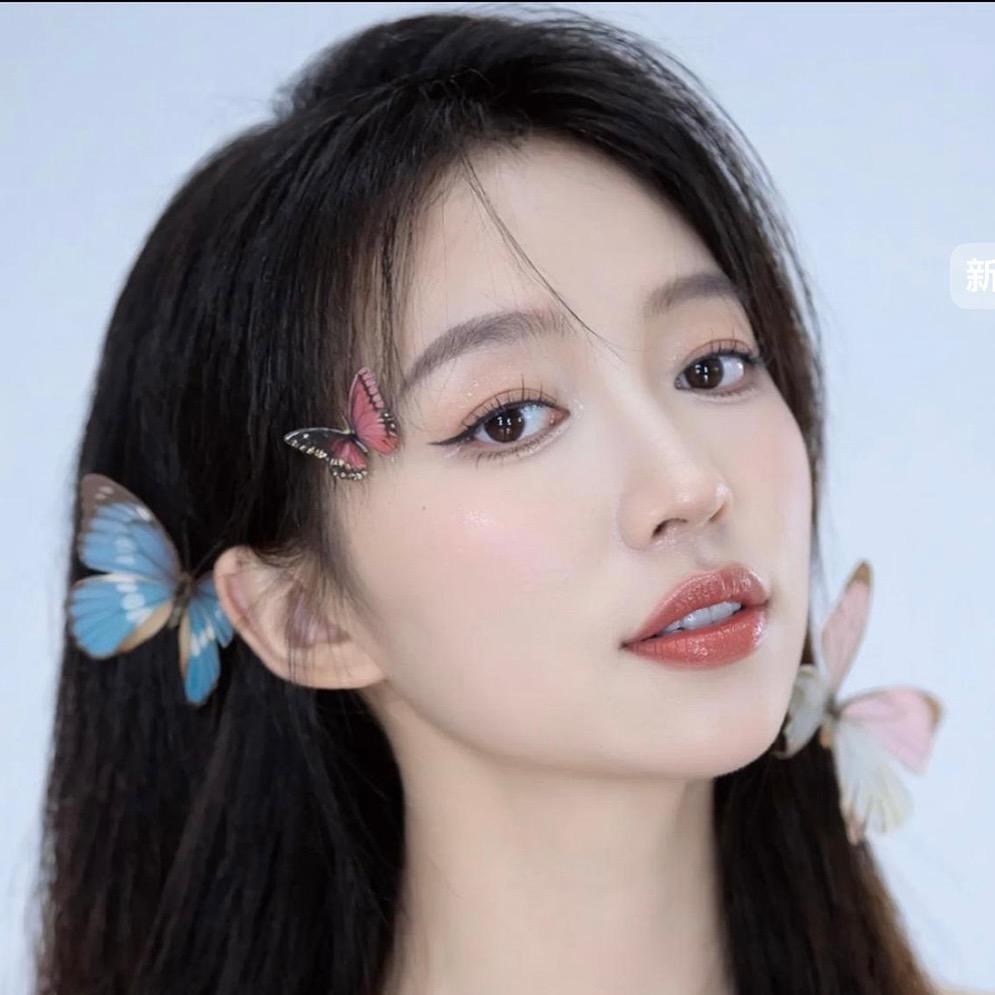 英山_化妆师萝莉