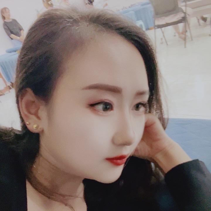 🐝笑敬🎈过往……🍀