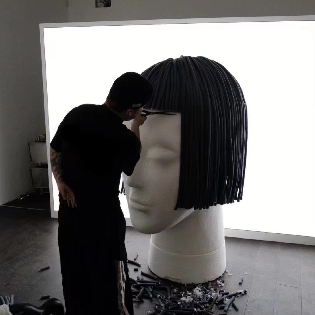 重生之后我在理发店剪头发💇