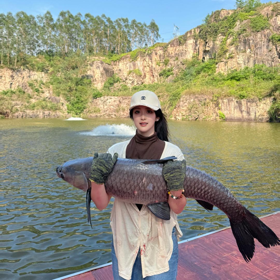 菲菲爱钓鱼🎣（赛事主持人版）