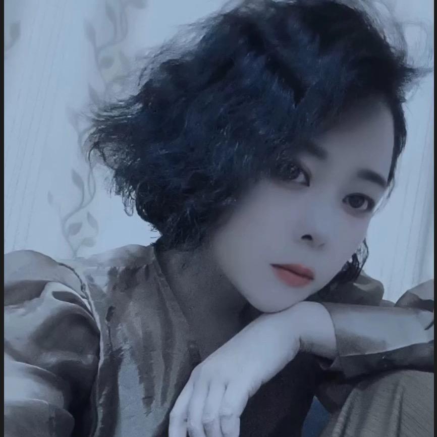 寻依女装店