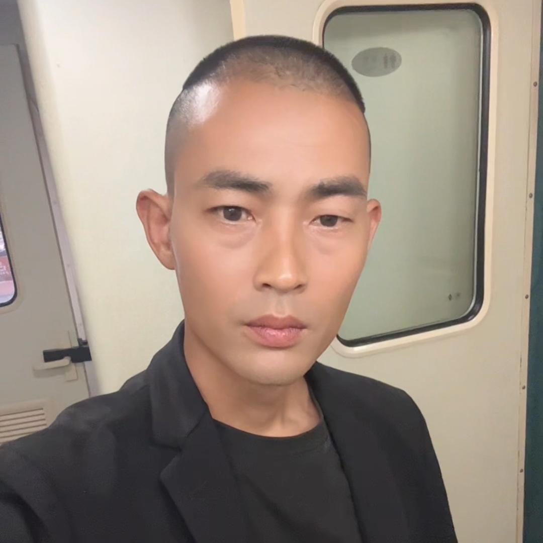 瑞 哥