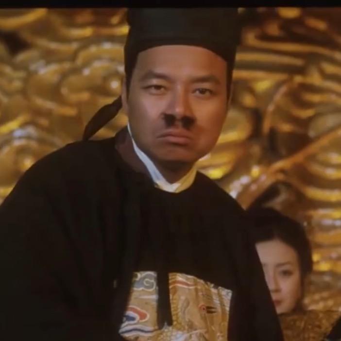 忧郁且平平无奇的环球室内徒步旅行家