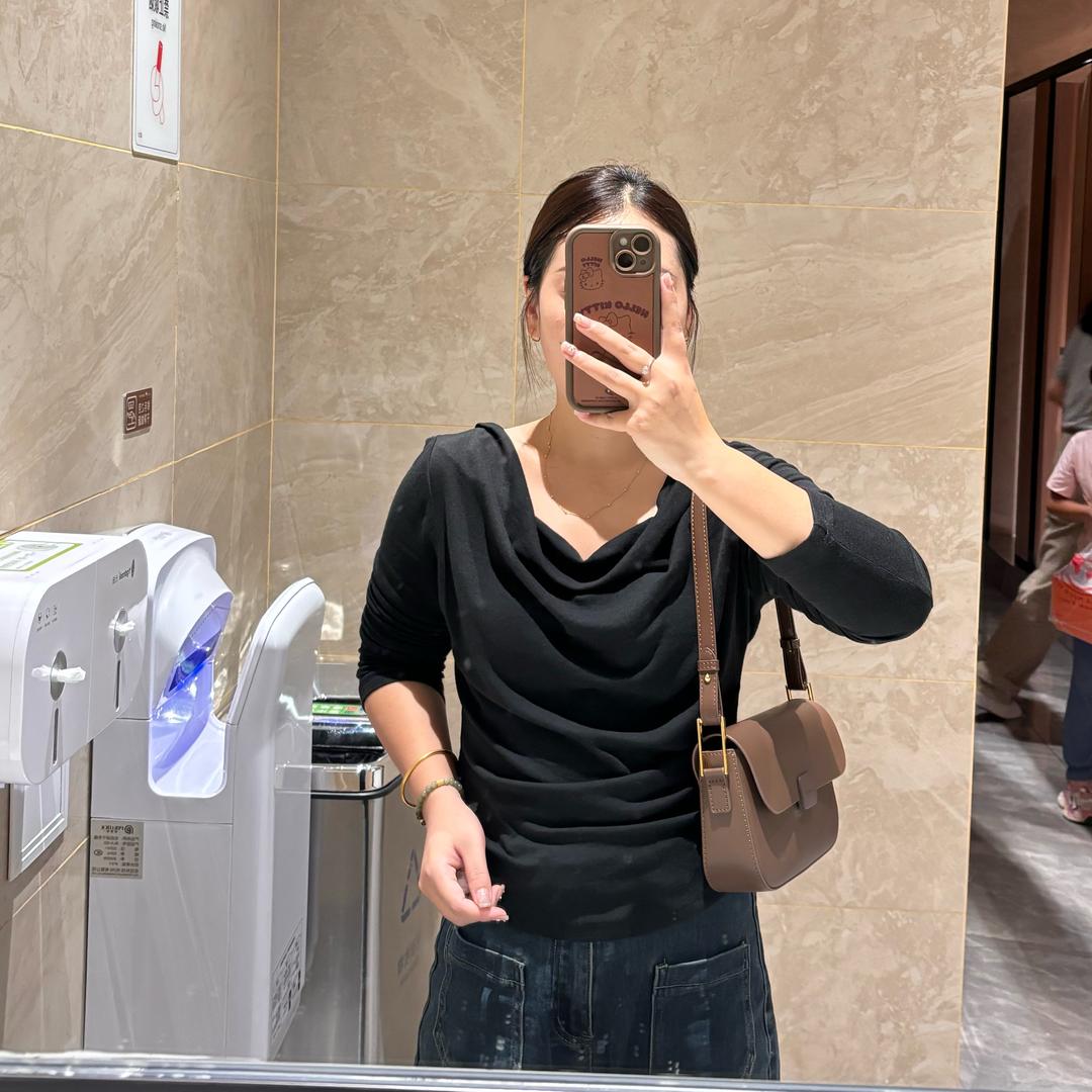 初一和他的麻麻