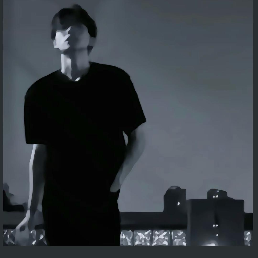 L-sir头像