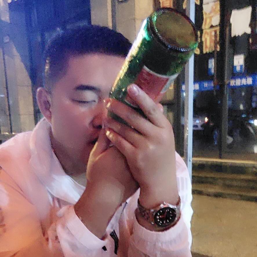 村长撩车