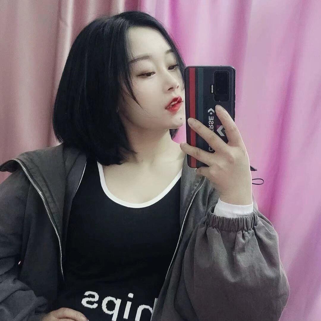 阿满玩造景（阿满弟媳）