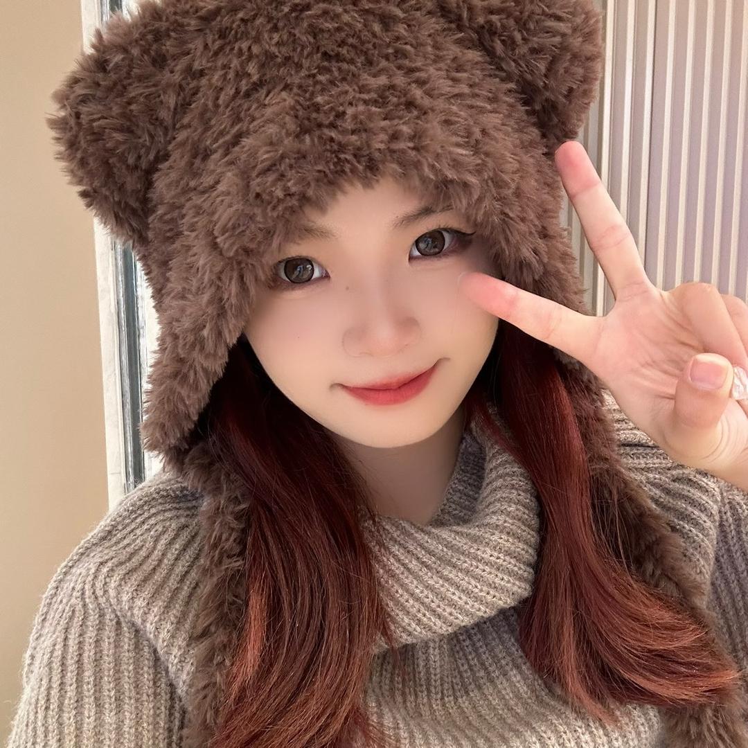MI XIAO YI 米小依帽服配