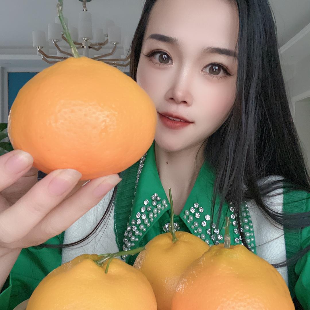 莎莎很馋