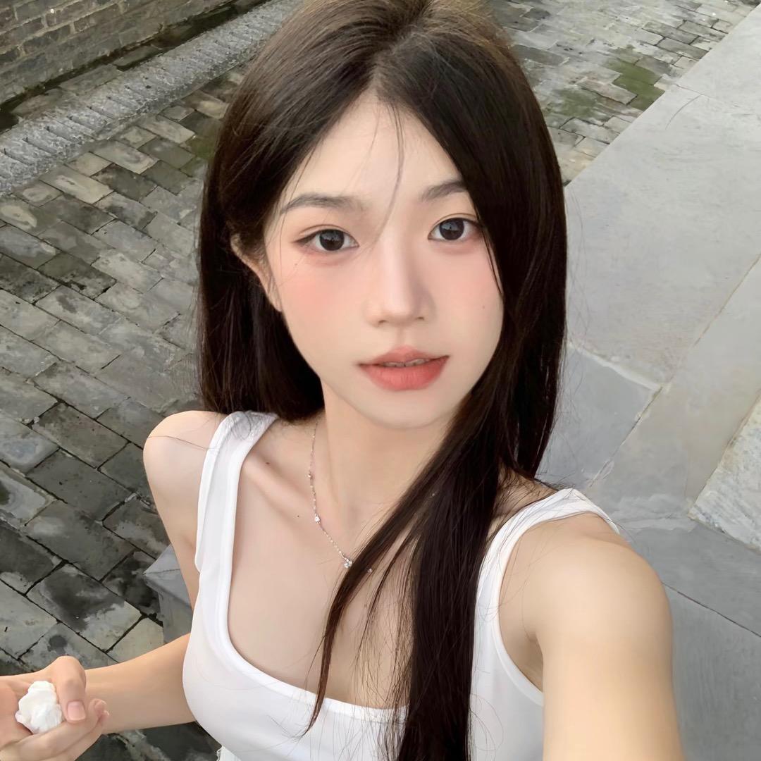 初初ㅤㅤㅤㅤ