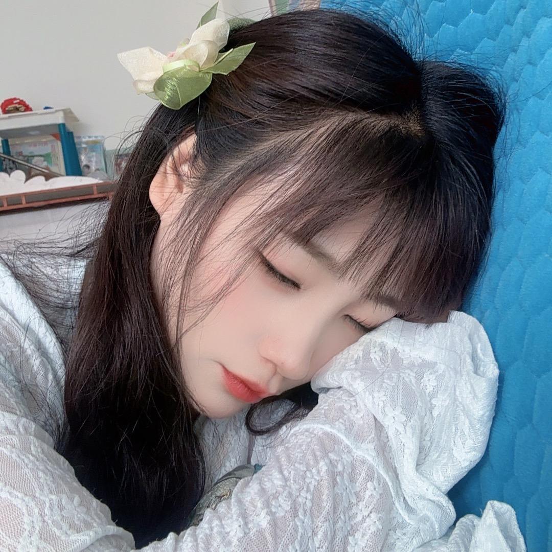 蒲琼