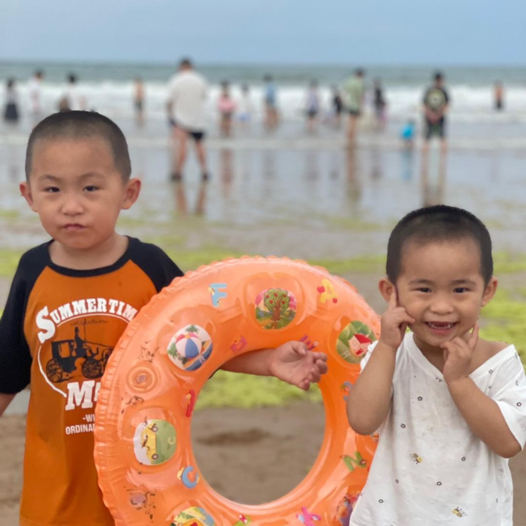 袅袅清烟，皎皎明月