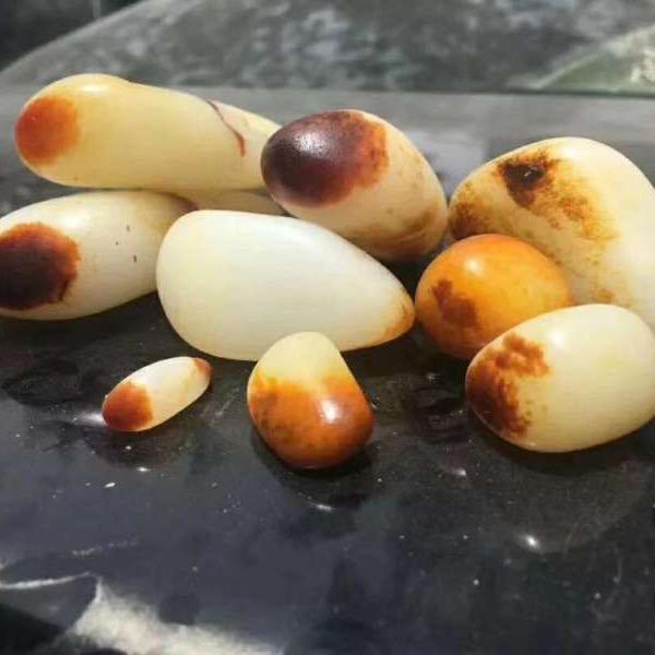 库尔勒黎玉满堂玉石店