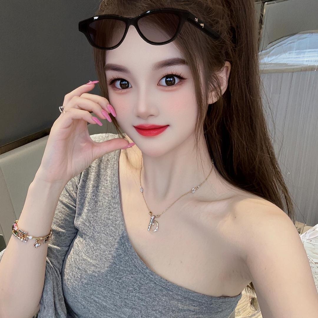 御姐洁洁
