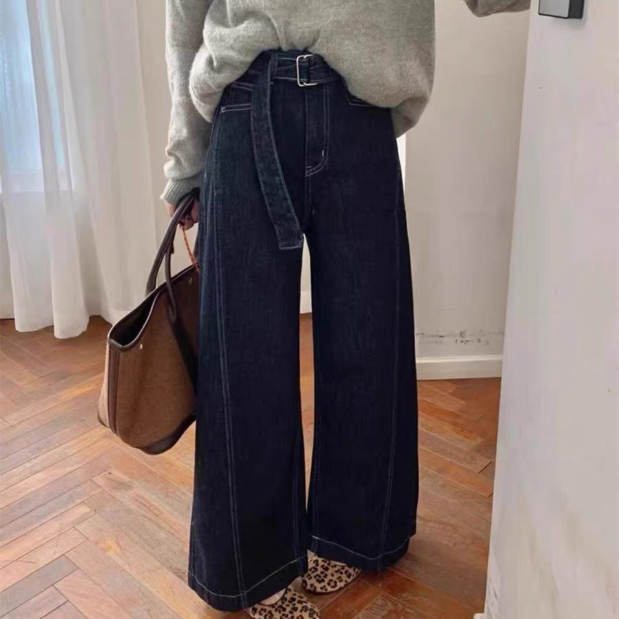 爱尚服饰工厂店