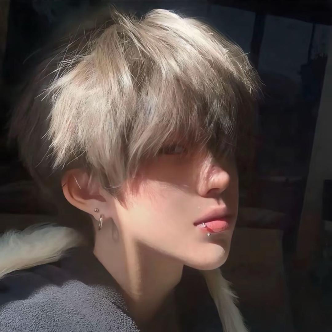 男二.
