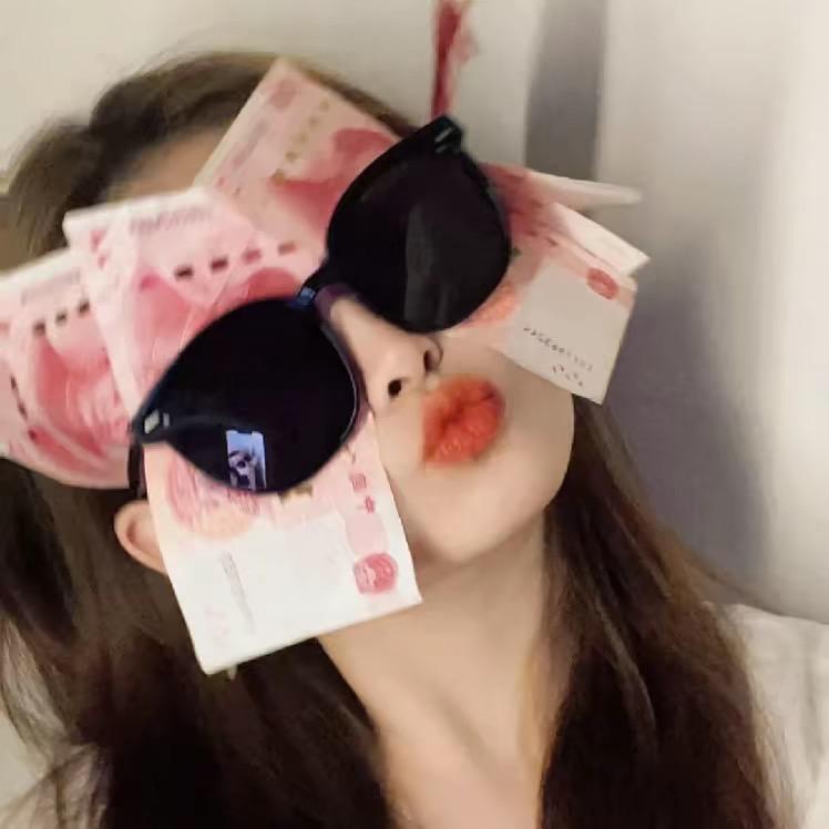 03年的婷💕.