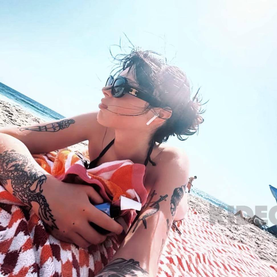 ᅠᅠ   ᅠᅠ  我想咋的就咋的ᅠᅠ