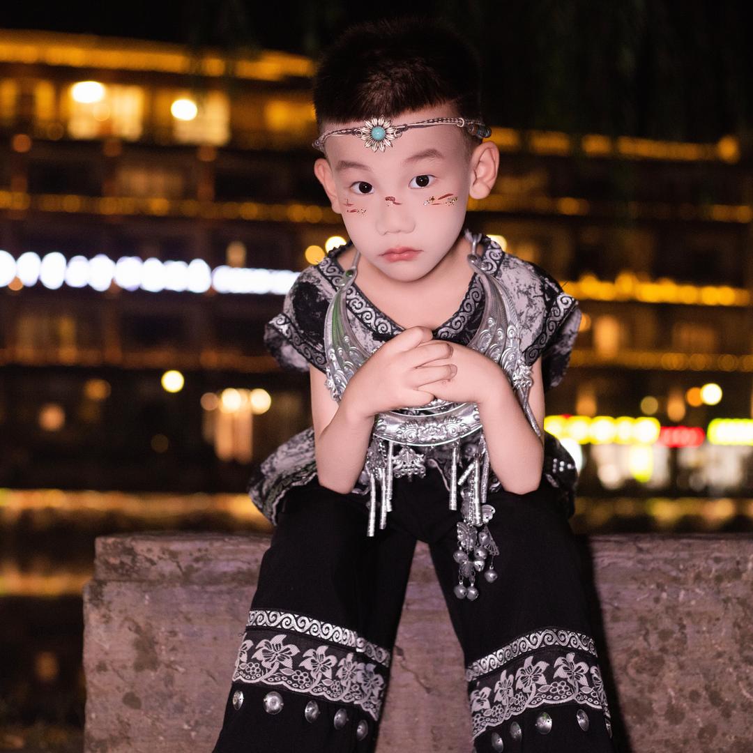 呆(*ᴗ͈ˬᴗ͈)ꕤ*.ﾟ小布