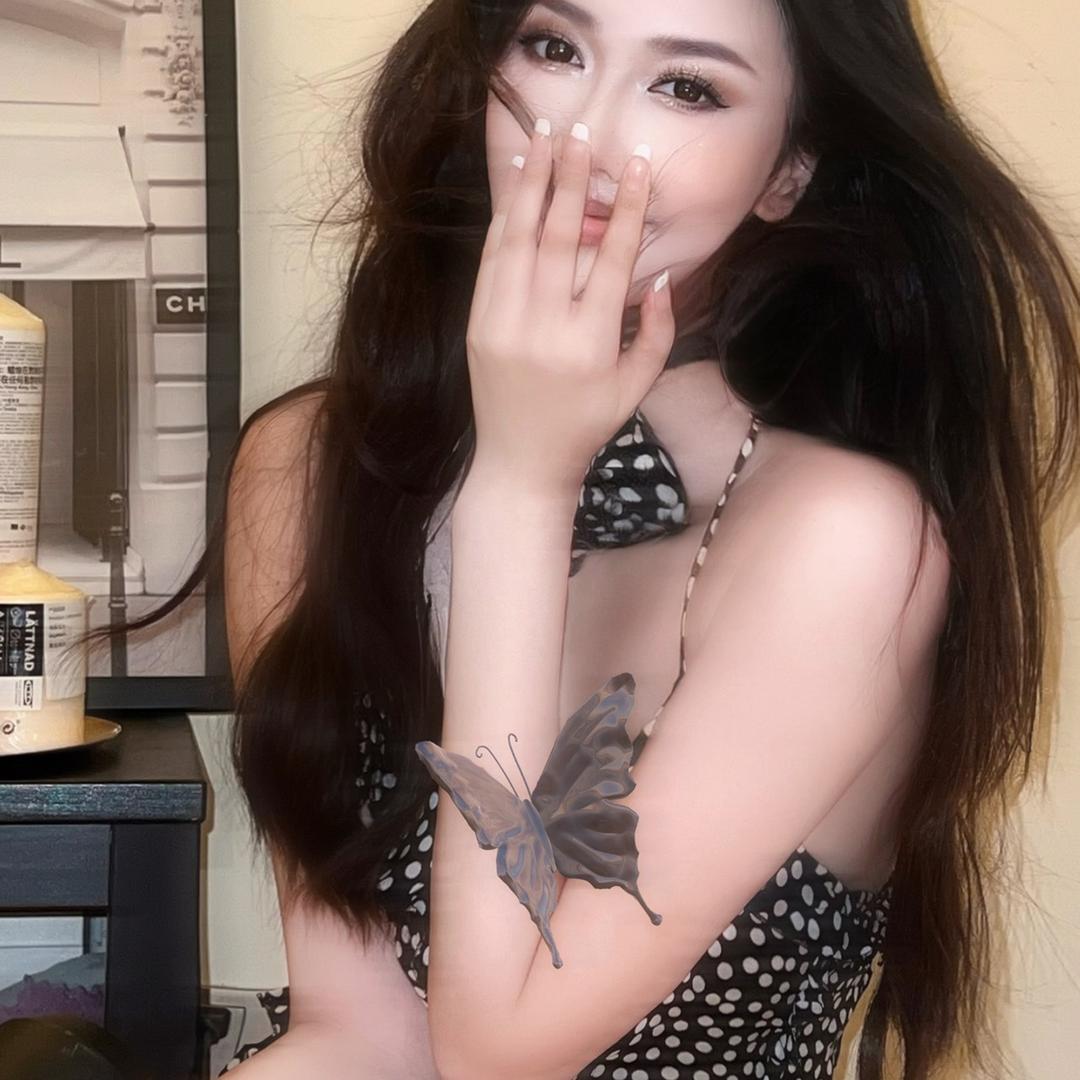 米拉Mila__