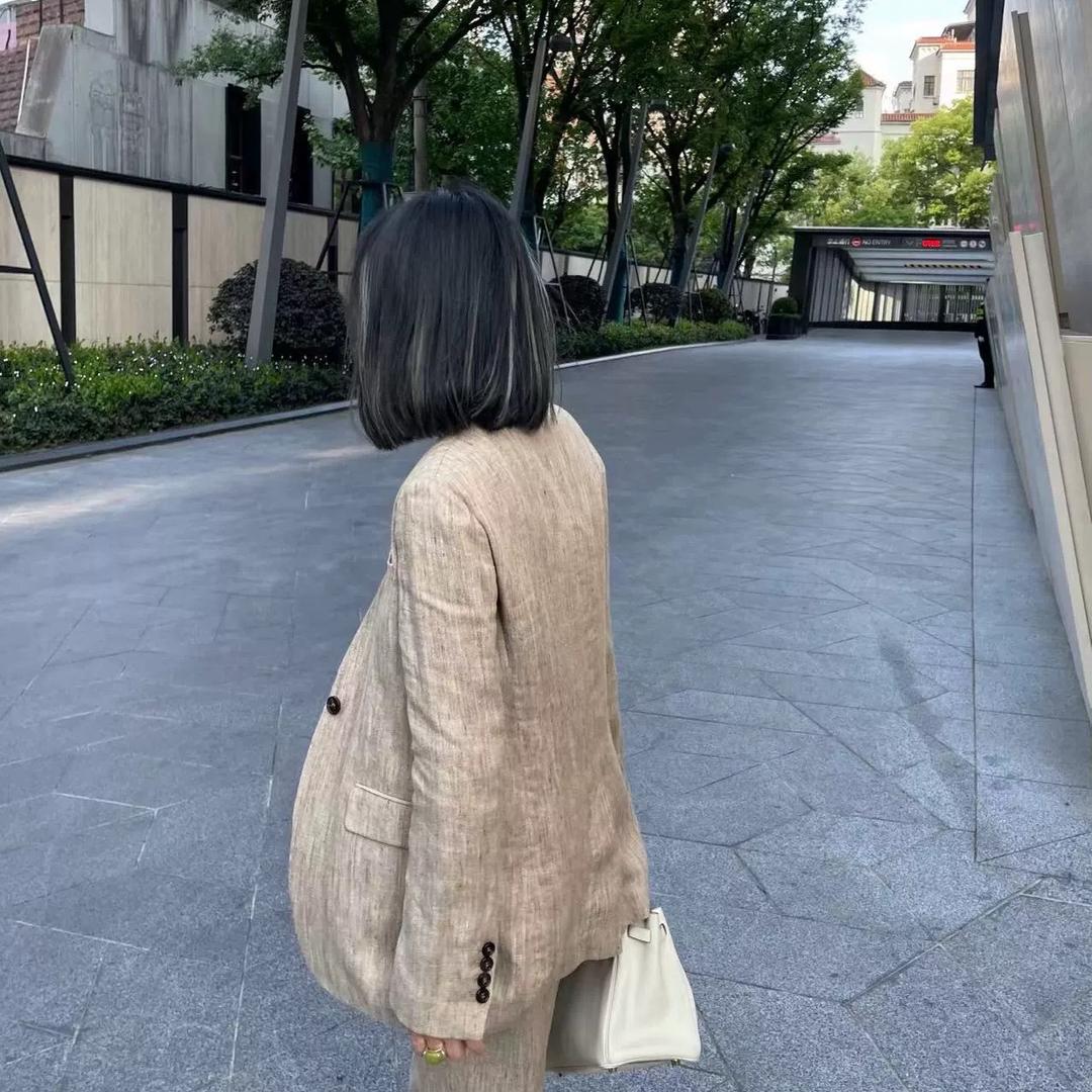 红漠穿搭文案馆