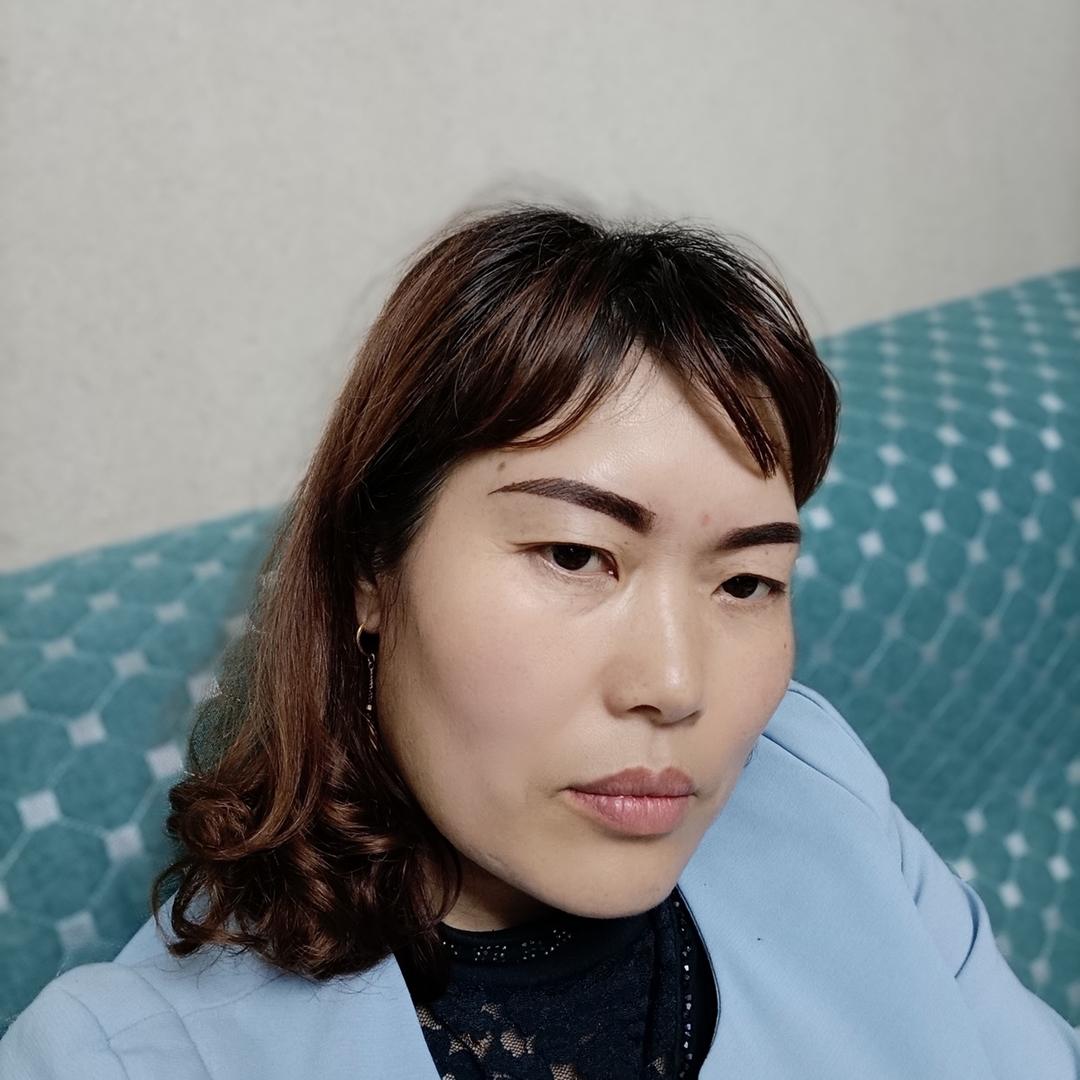 **玉