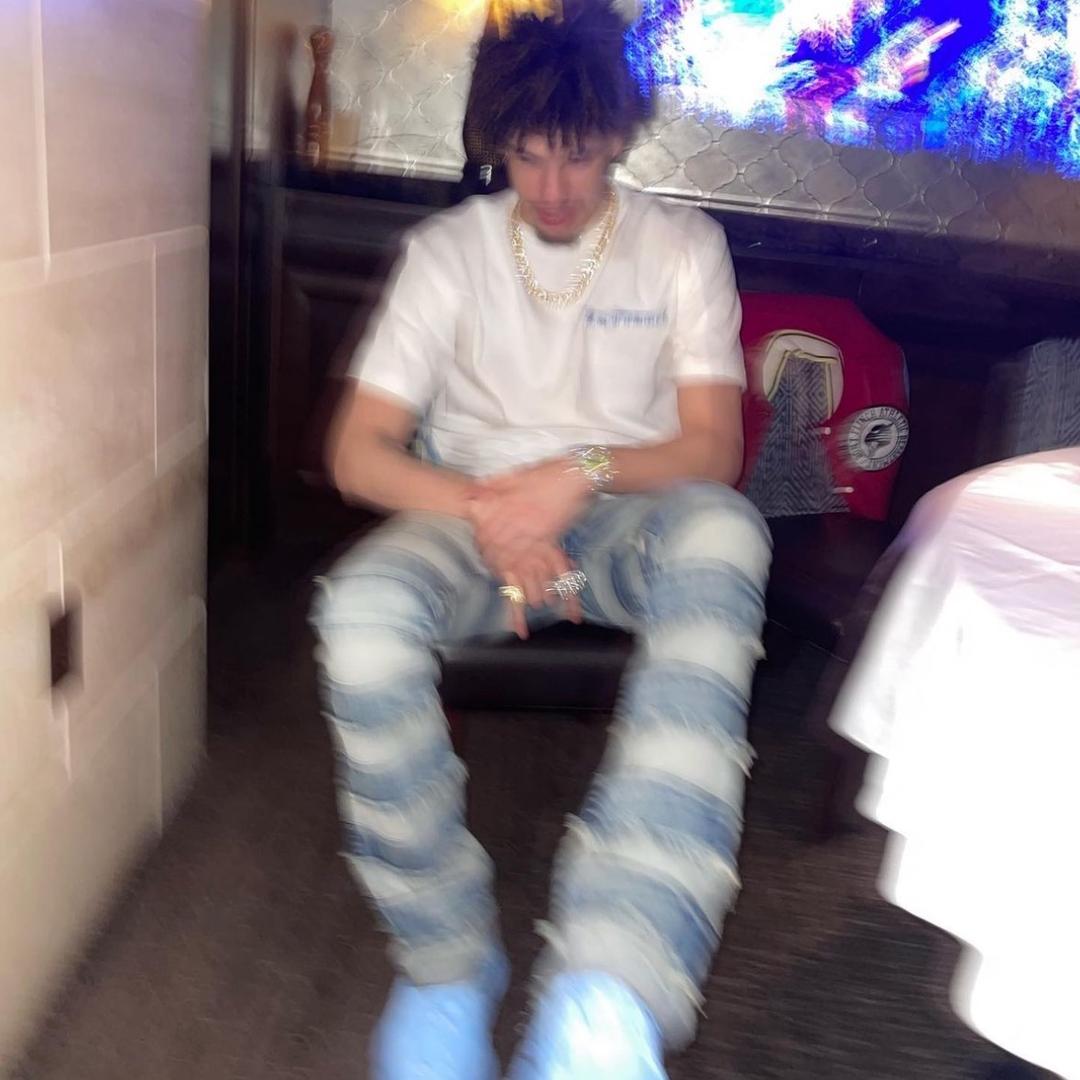 啦啦啦😶😶😶