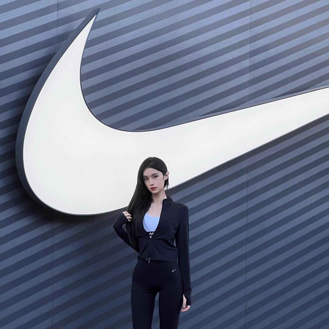 Nike女子穿搭(东城店)滔搏
