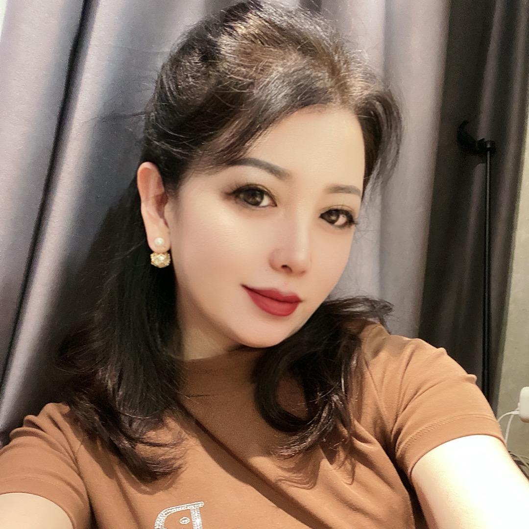 赛罕区朝晖服饰店