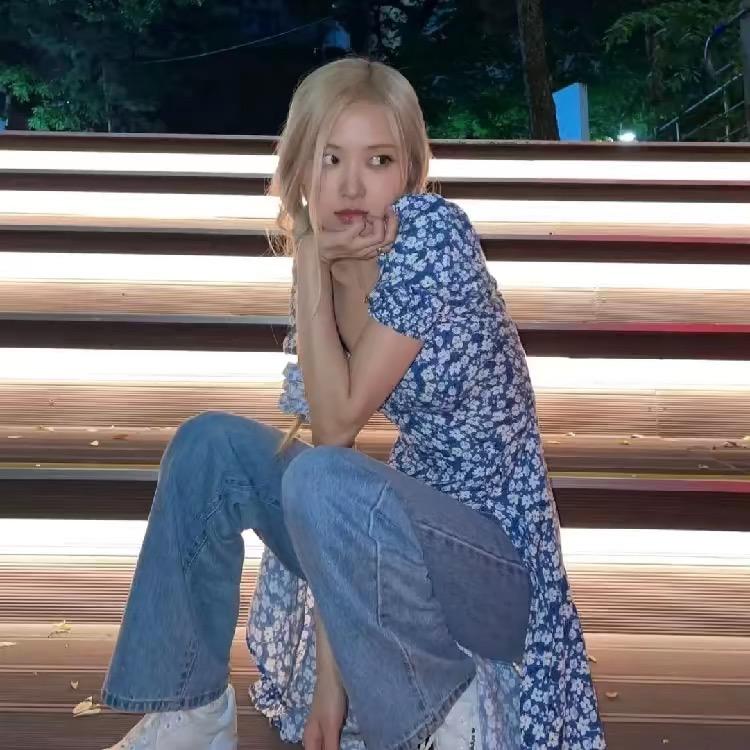 ROSÉ