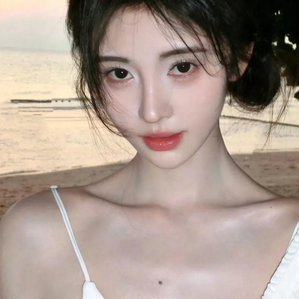 杨 女士