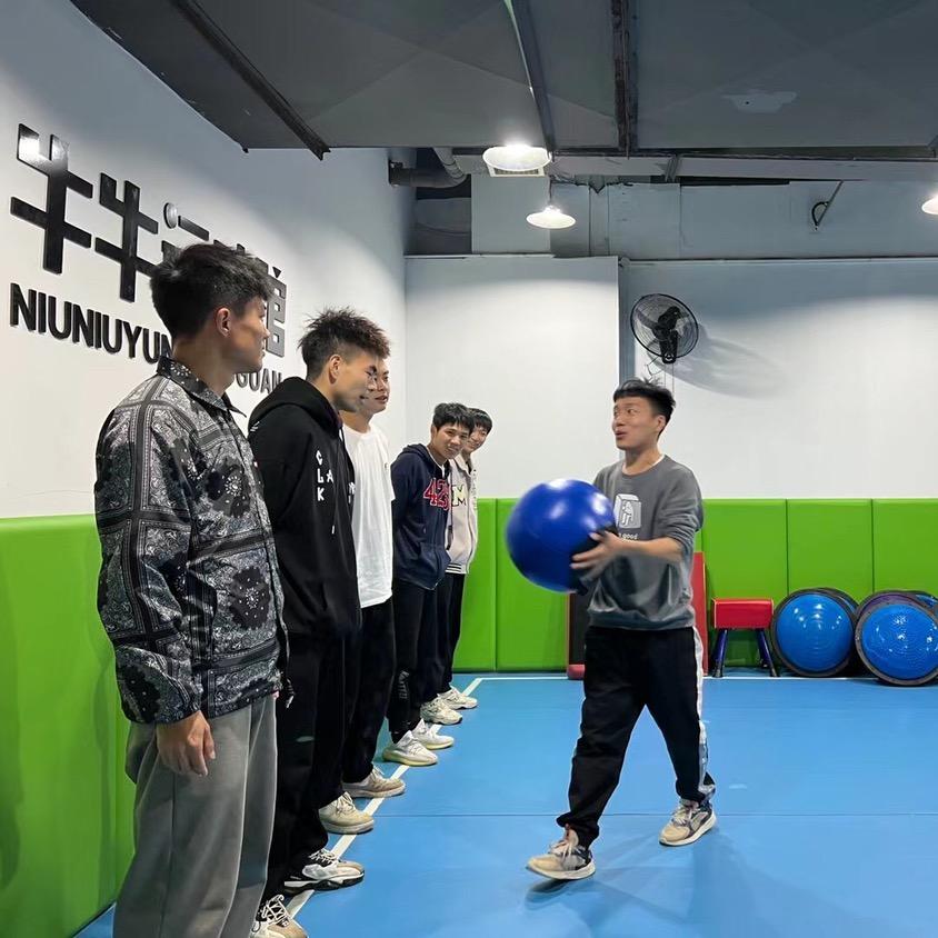 豆豆教练（牛牛少儿运动馆）