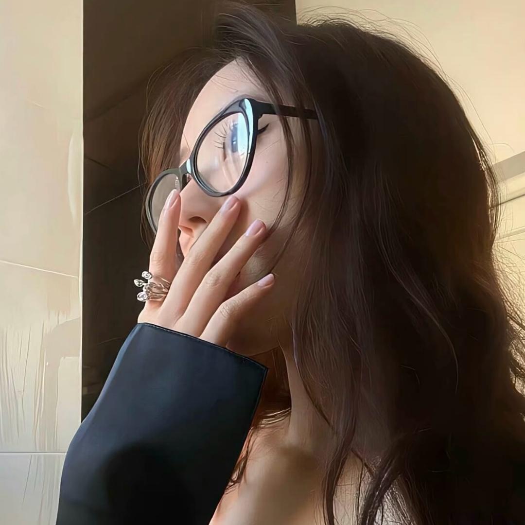 馨子.