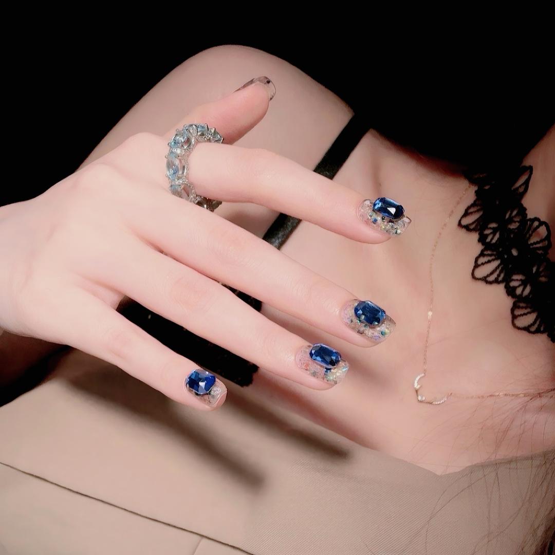 人间芭比美学穿戴甲