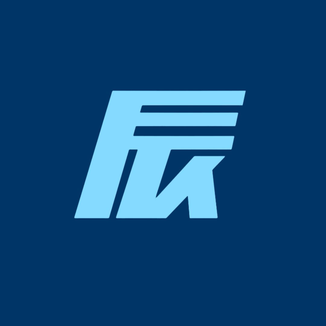 小辰在拍车