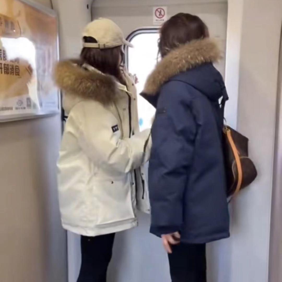 涧水幽蓝