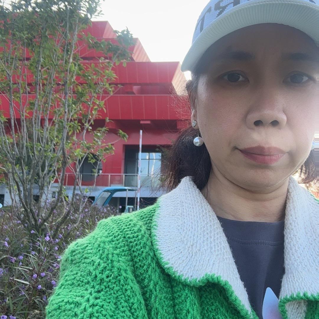 A越努力越幸运