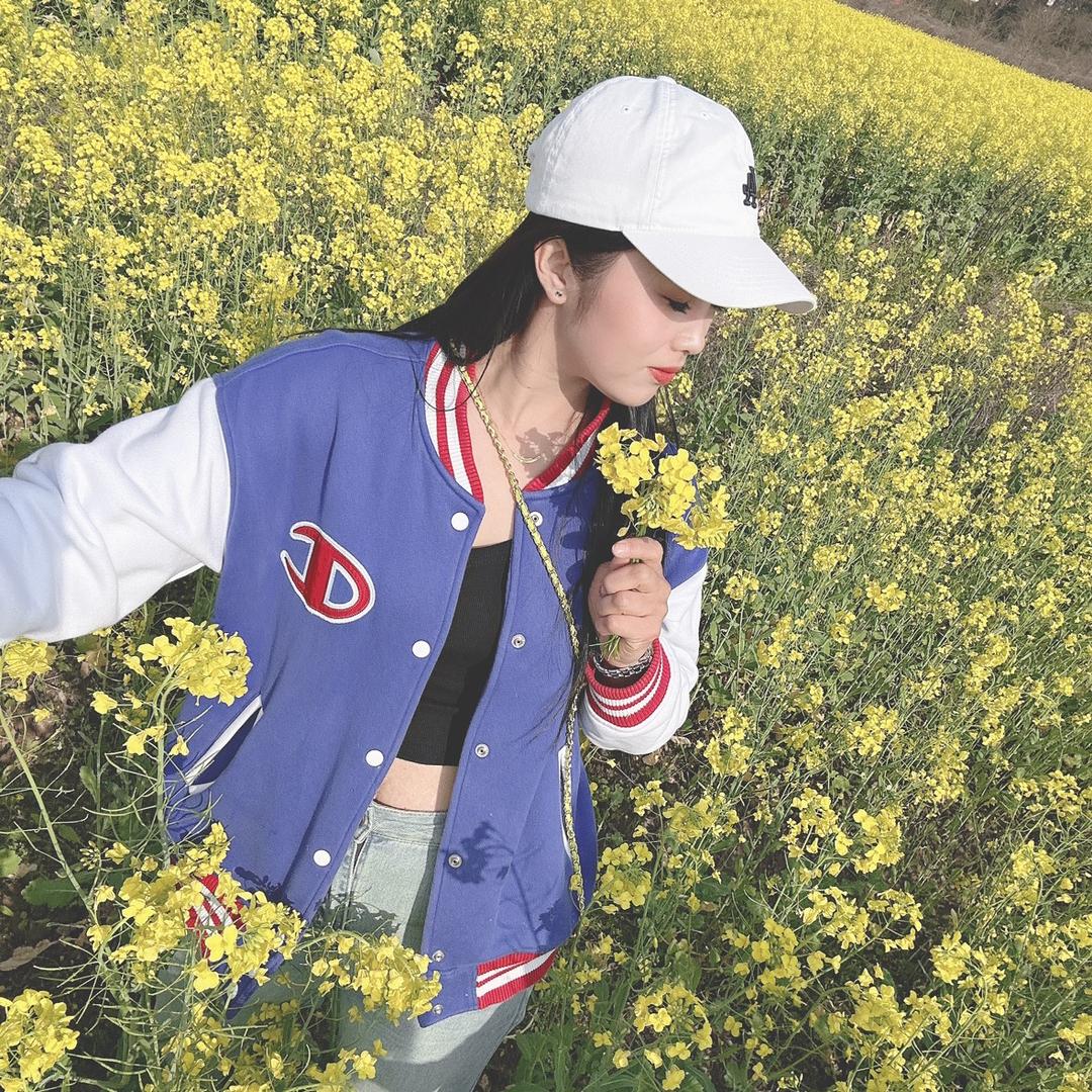 小小何