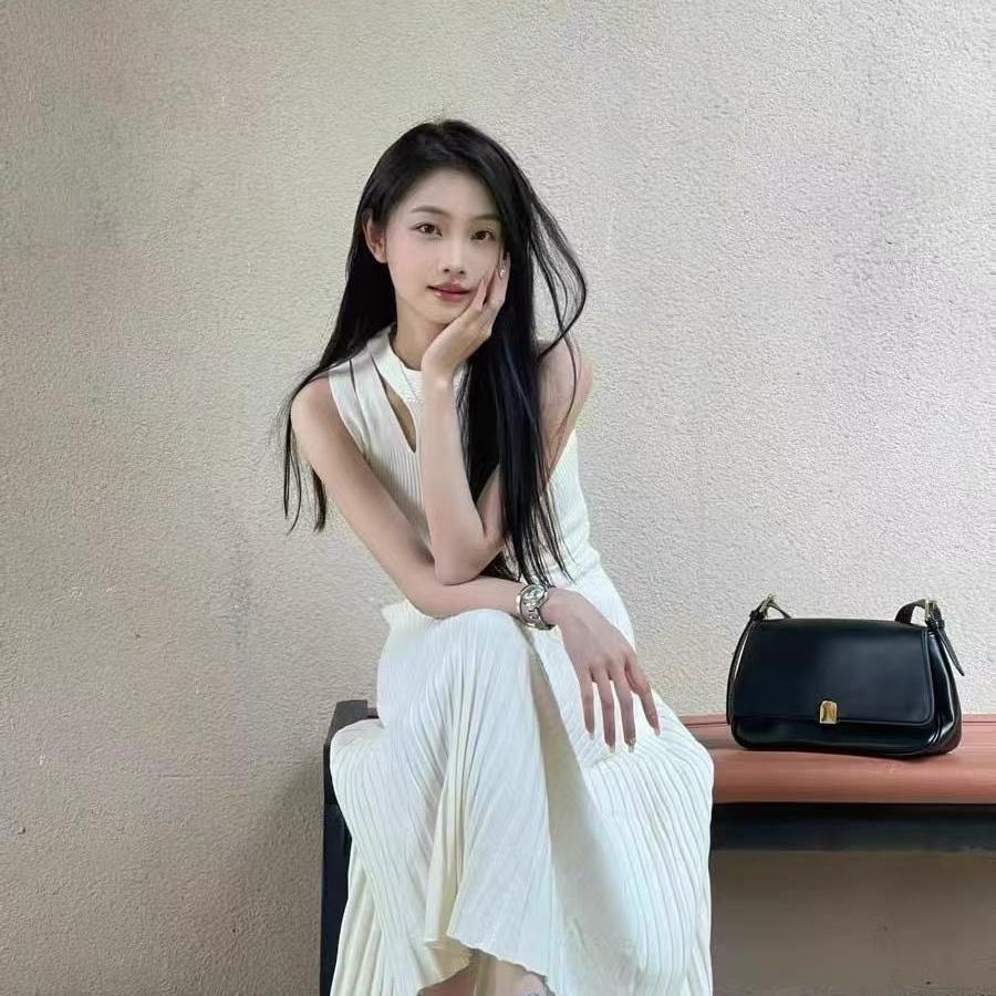 Hctwind热了个风时尚女鞋工厂店