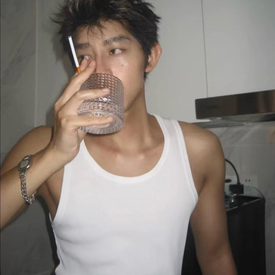 ￴￴￴ ￴  ￴￴￴