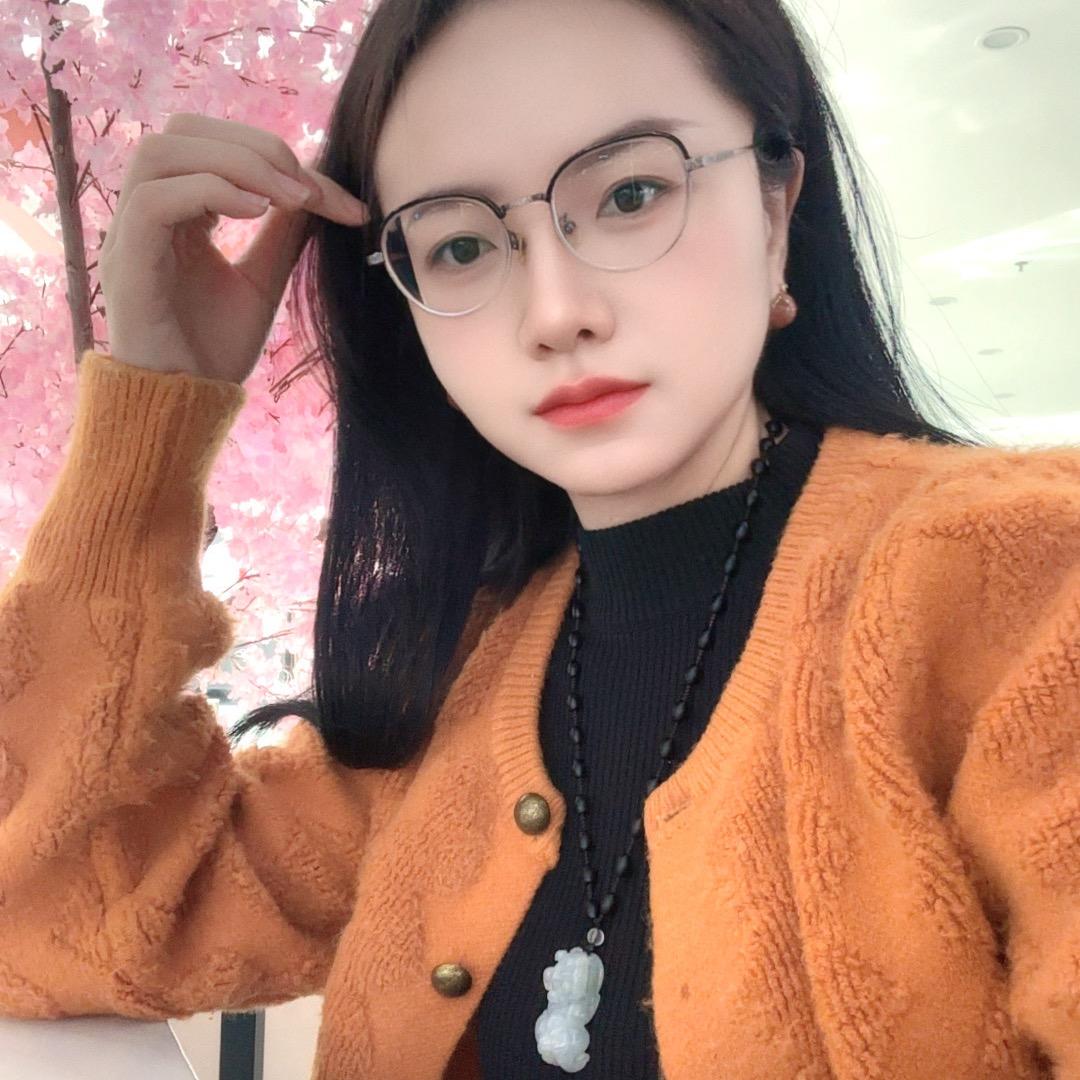 新天地(UUFUSHI女装）蓉蓉