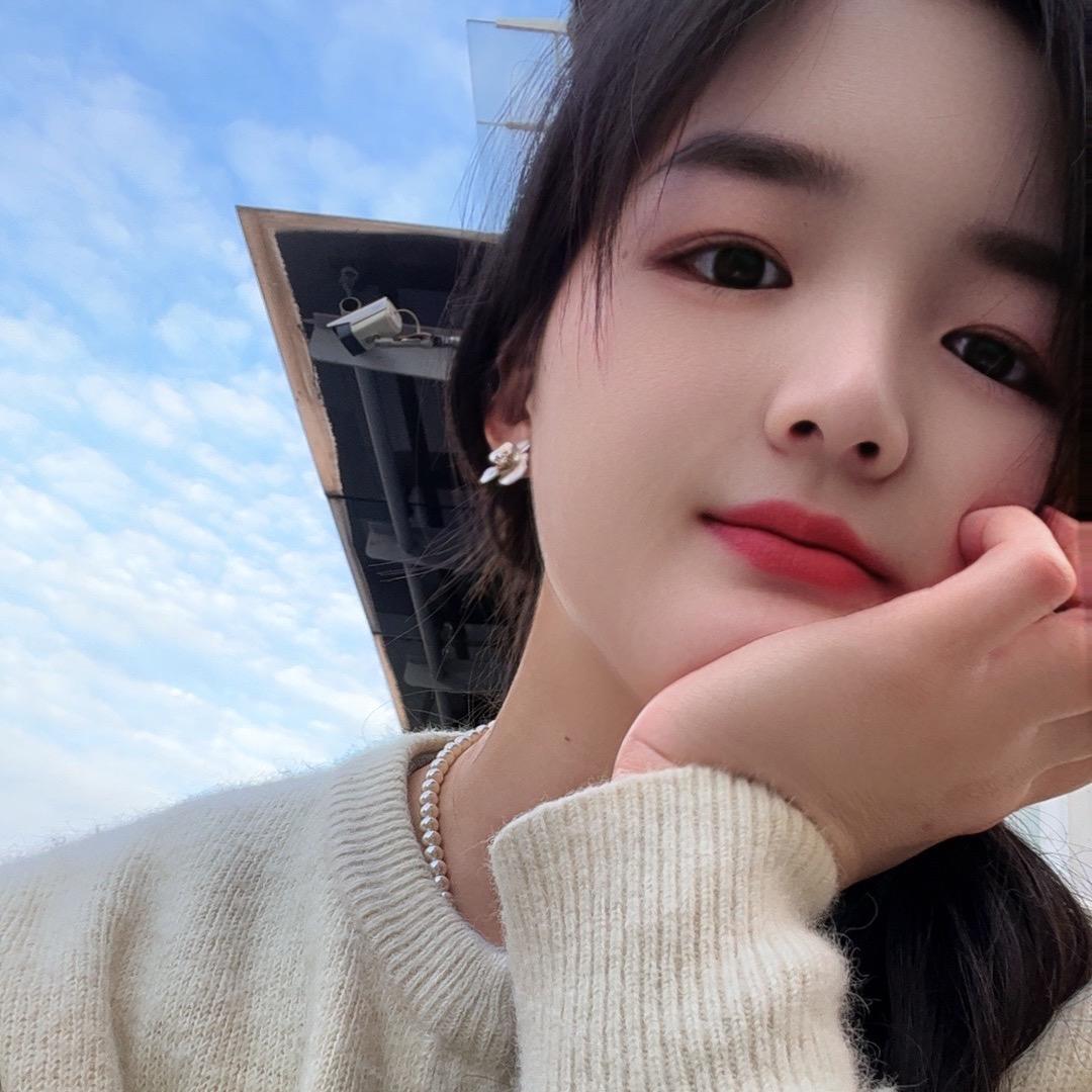 Y。