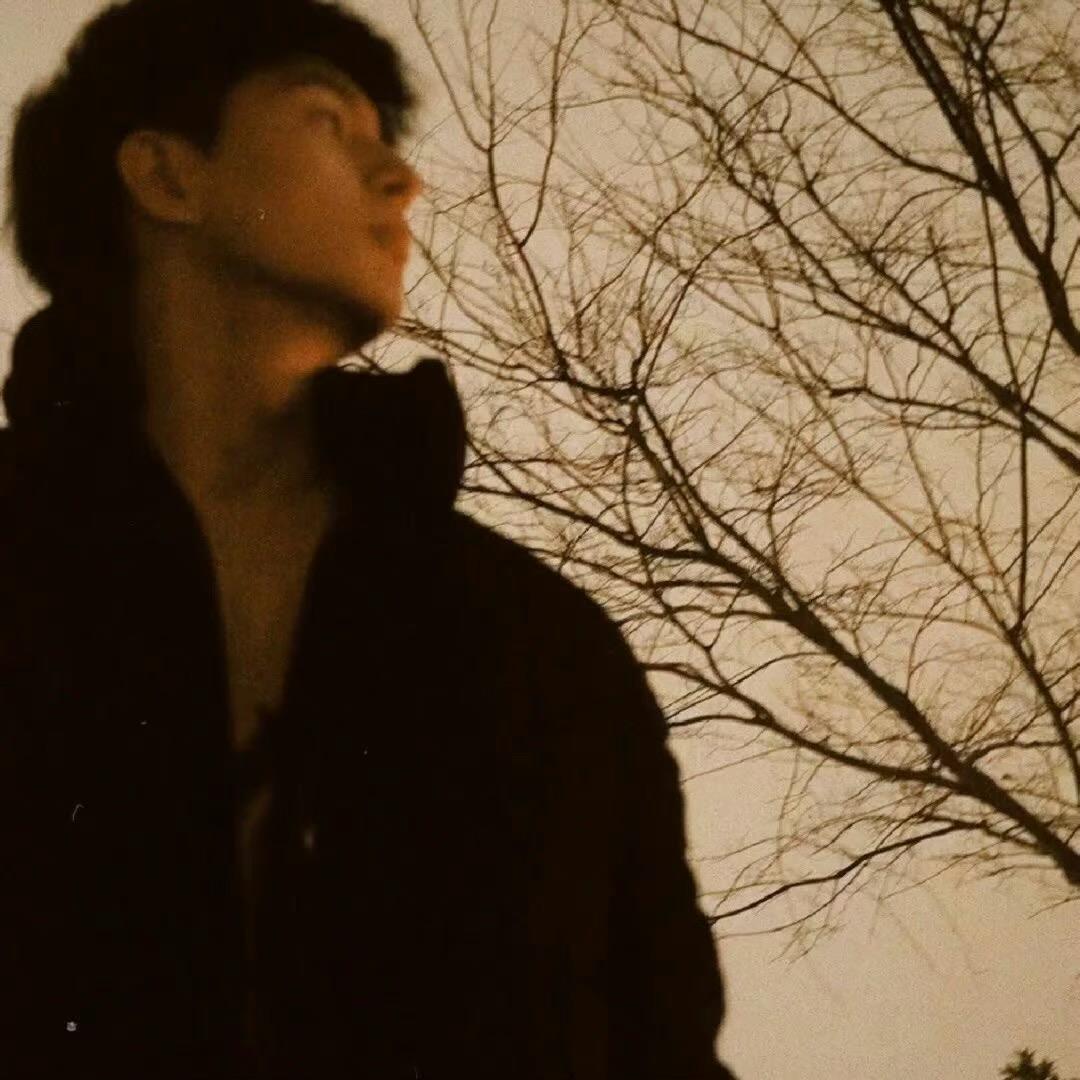 安然一笑，诗酒人生