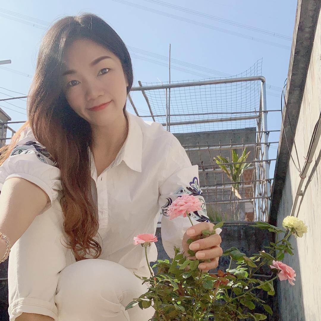 LOCKEOIE有翡男装专卖店