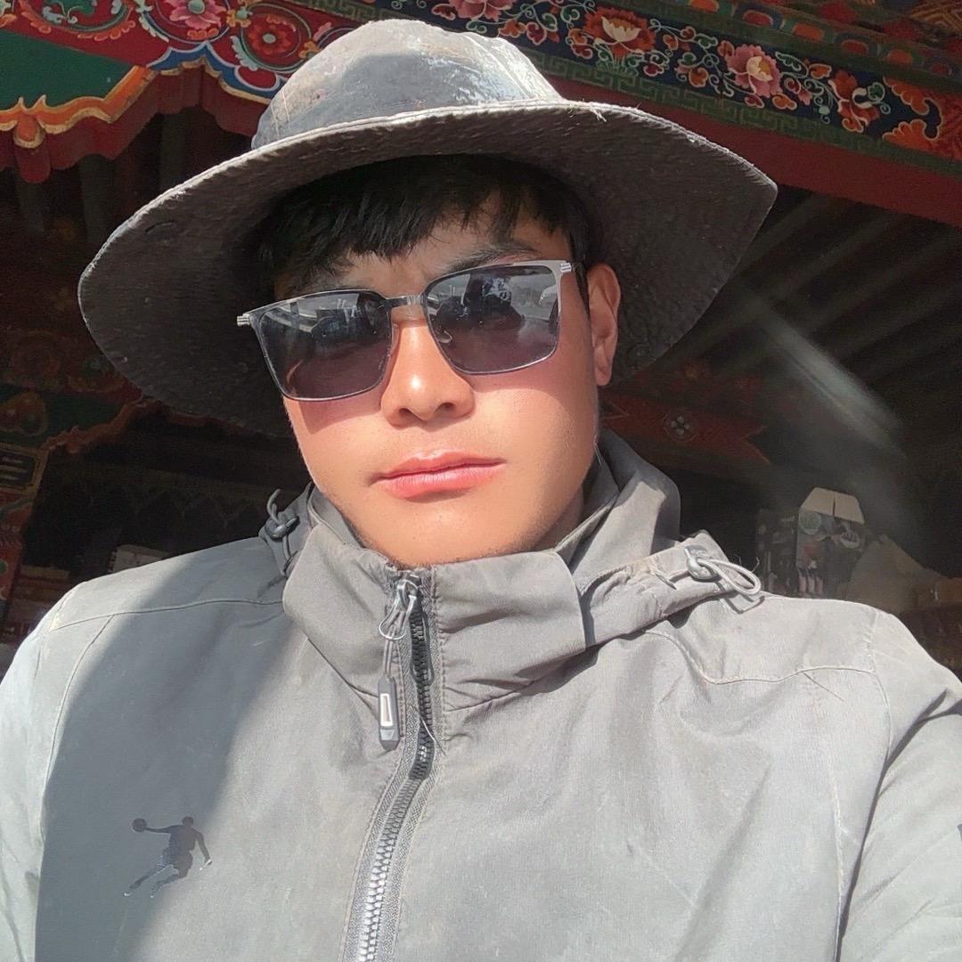 还在,努力中    