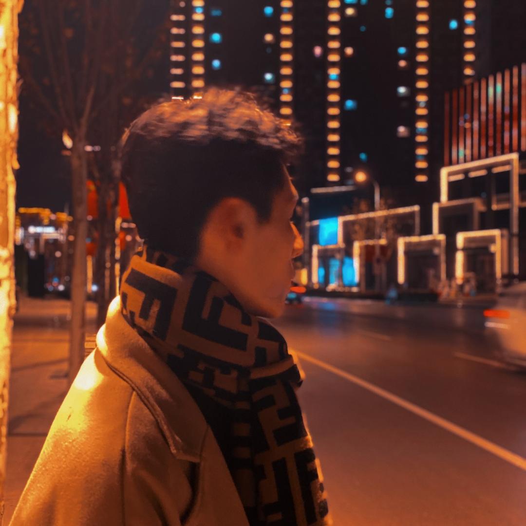 健怪兽-阿锋.