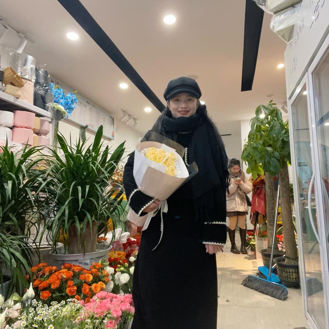 花艺师琴琴